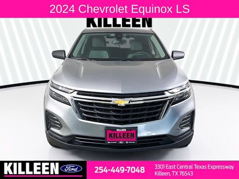 Used 2024 Chevrolet Equinox LS FWD image 2