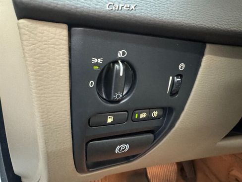 Used 2013 Volvo XC90 3.2 FWD image 36
