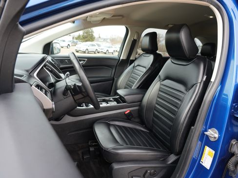 Used 2020 Ford Edge SEL w/ Convenience Package image 14