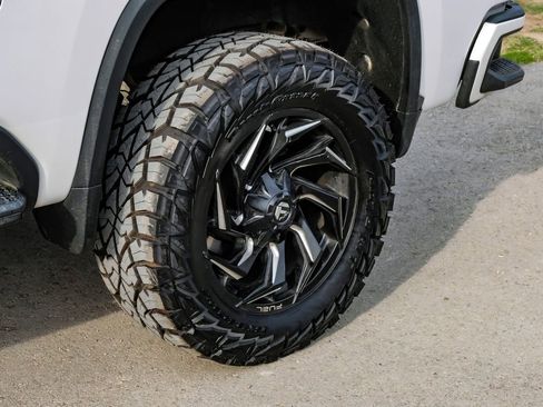 Used 2021 Chevrolet Silverado 2500 High Country w/ Z71 Off-Road Package image 62