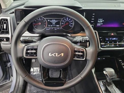 Certified 2022 Kia Sorento S FWD image 25