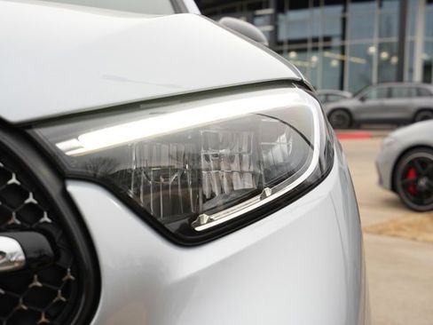 Certified 2025 Mercedes-Benz GLC 300 4MATIC image 12