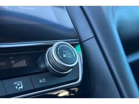 Used 2019 Honda Insight EX image 29