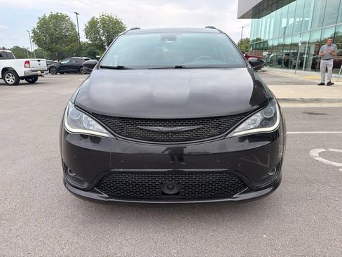 Used 2020 Chrysler Pacifica Limited FWD image 15