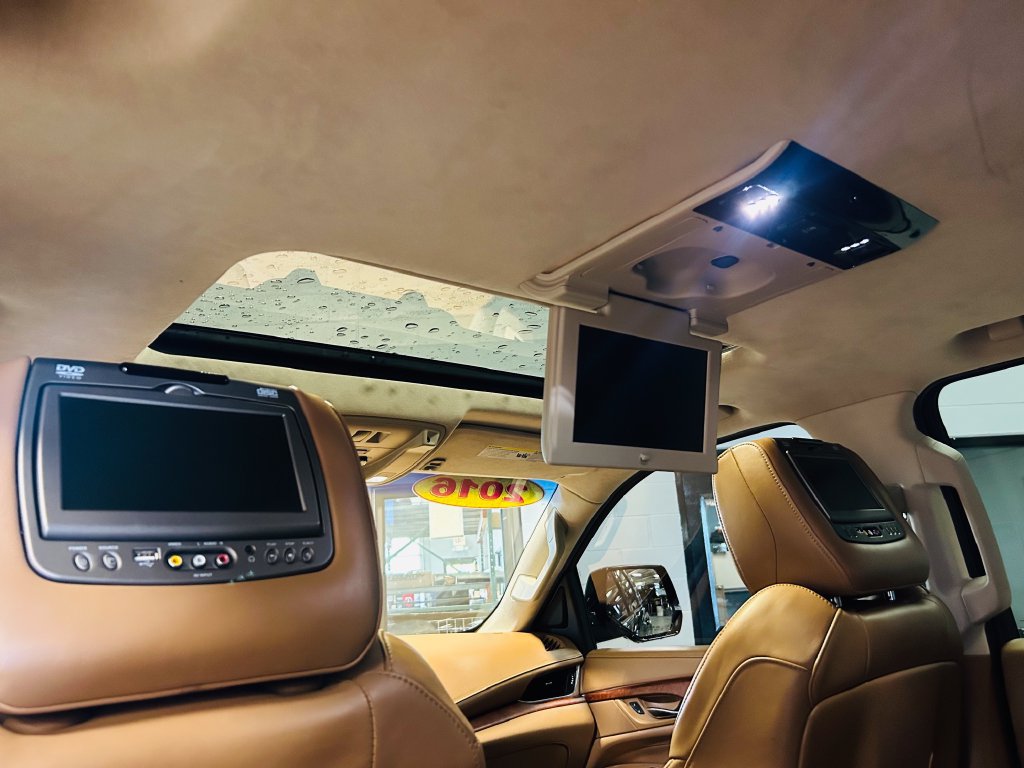 Used 2016 Cadillac Escalade ESV Platinum AWD/4WD image 15