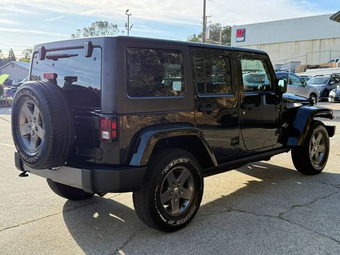 Used 2015 Jeep Wrangler Unlimited Sport AWD/4WD image 8