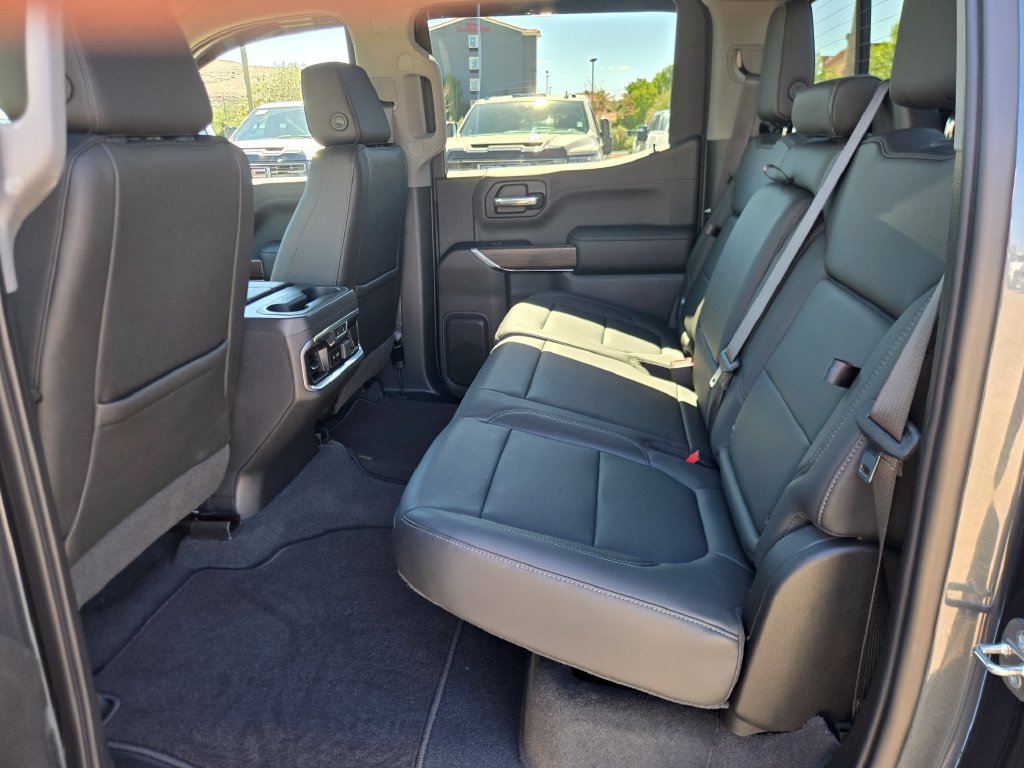 Used 2019 GMC Sierra 1500 SLT w/ SLT Premium Plus Package AWD/4WD image 24