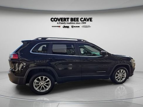 Used 2019 Jeep Cherokee Latitude w/ Popular Appearance Group image 9