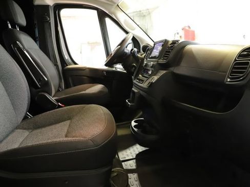 Used 2025 RAM ProMaster 2500 FWD image 23