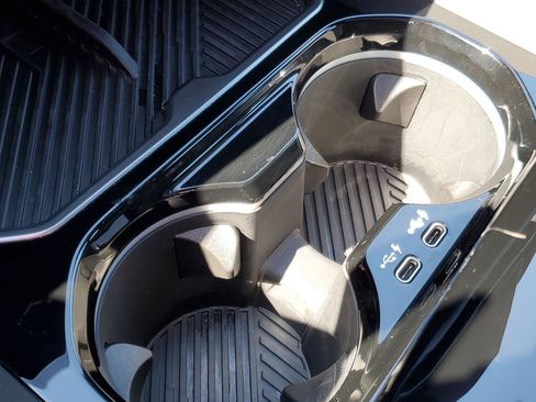 Used 2025 BMW 530i image 30