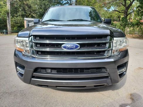 Used 2017 Ford Expedition EL XLT image 2