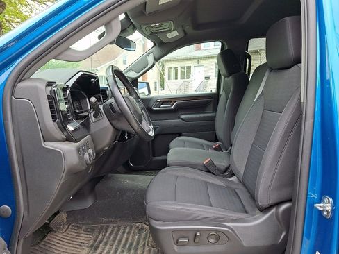 Used 2023 Chevrolet Silverado 1500 RST AWD/4WD image 13