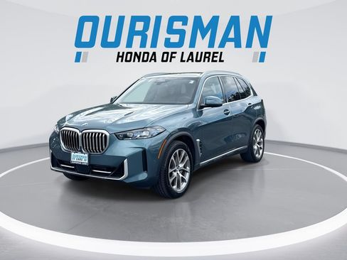 Used 2024 BMW X5 xDrive40i w/ Premium Package AWD/4WD image 4