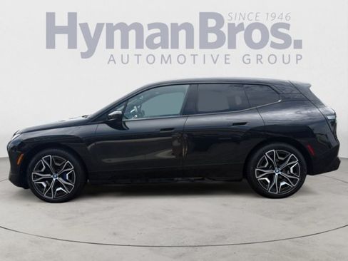 Used 2024 BMW iX xDrive50 w/ Sport Package AWD/4WD image 6
