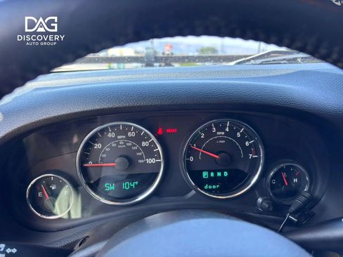 Used 2017 Jeep Wrangler Unlimited Sport w/ Quick Order Package 24S AWD/4WD image 8