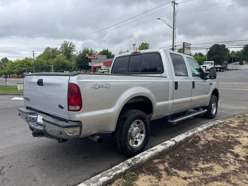 Used 2006 Ford F250 XLT AWD/4WD image 3