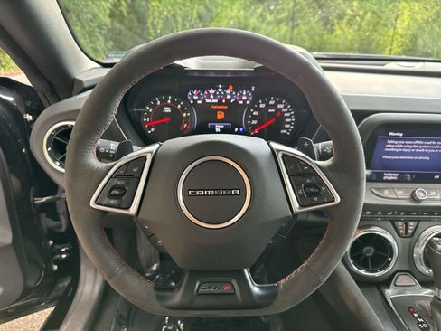 Used 2022 Chevrolet Camaro ZL1 RWD image 29