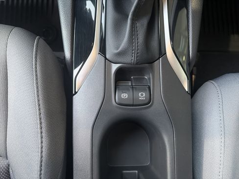 Certified 2024 Toyota Corolla Cross SE image 27