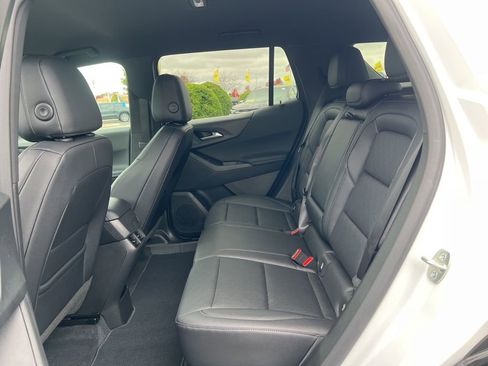 New 2026 Chevrolet Equinox LT w/ Convenience Package II image 24