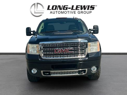 Used 2012 GMC Sierra 3500 Denali w/ Suspension Package, Off-Road AWD/4WD image 11