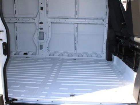 New 2025 RAM ProMaster 2500 w/ Convenience Group FWD image 41