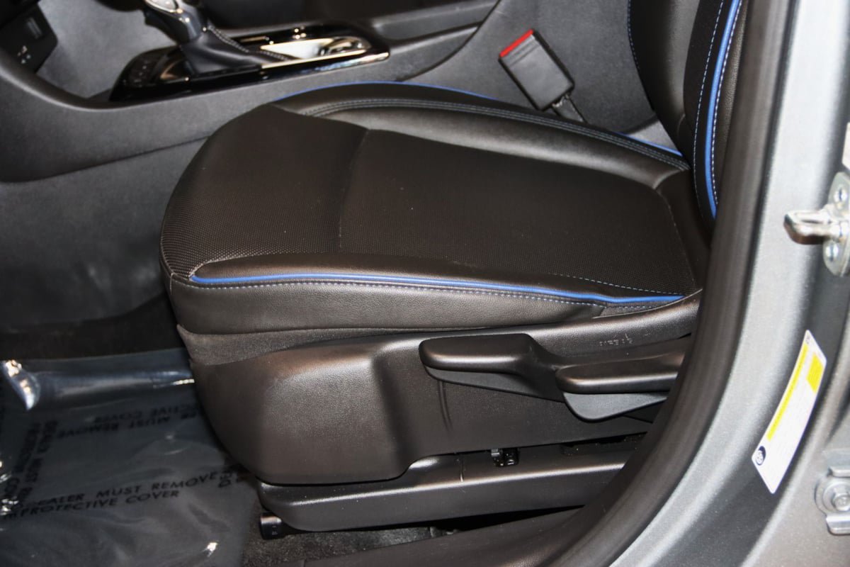Used 2026 Buick Encore GX Sport Touring AWD/4WD image 35