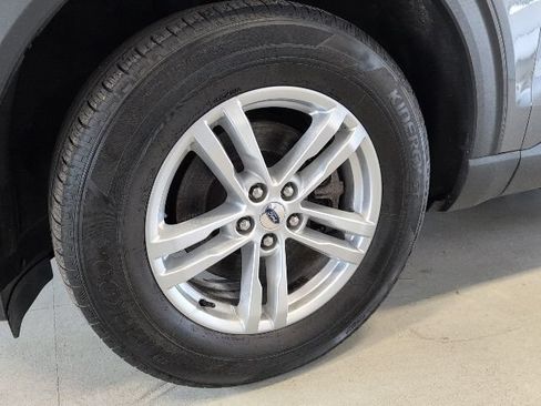 Certified 2023 Ford Explorer XLT AWD/4WD image 9
