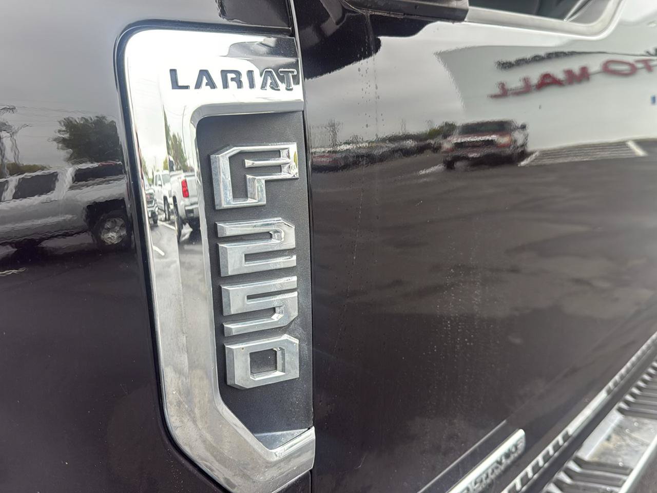 Used 2017 Ford F250 Lariat w/ Lariat Ultimate Package AWD/4WD image 10