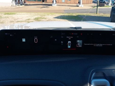 New 2025 Ford Expedition Active image 16