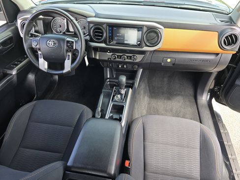 Used 2019 Toyota Tacoma SR5 RWD image 20