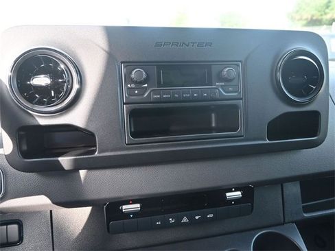 New 2025 Mercedes-Benz Sprinter 2500 image 24