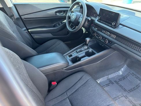 Used 2023 Honda Accord EX image 13
