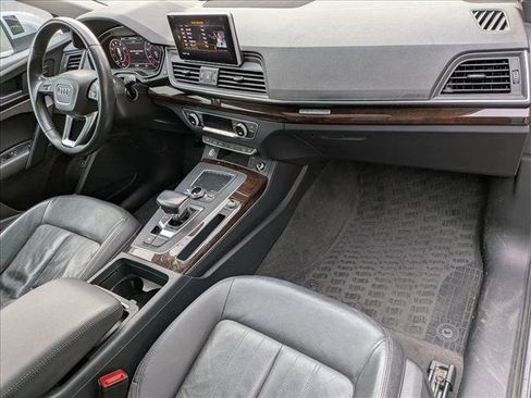 Used 2018 Audi Q5 2.0T Premium Plus w/ Premium Plus Package image 23