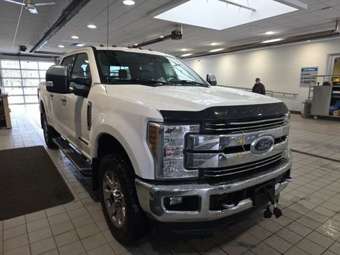 Used 2018 Ford F250 Lariat w/ Lariat Ultimate Package image 14