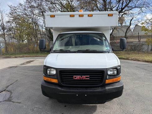 Used 2009 GMC Savana 3500 image 8