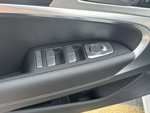 New 2026 Genesis G70 2.5T Prestige image 14