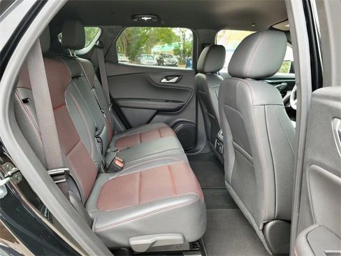 Used 2025 Chevrolet Blazer RS image 23