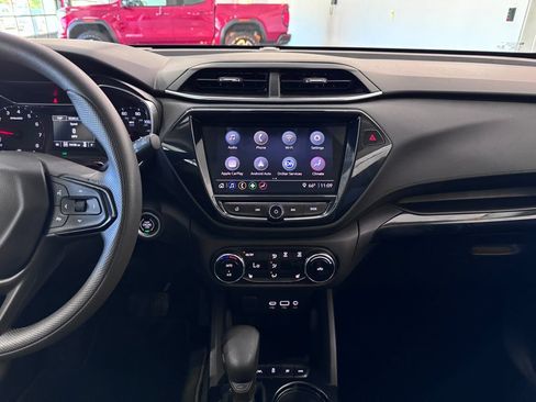 Certified 2023 Chevrolet TrailBlazer LT w/ Convenience Package AWD/4WD image 17