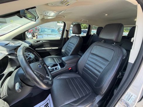 Used 2017 Ford Escape Titanium FWD image 11
