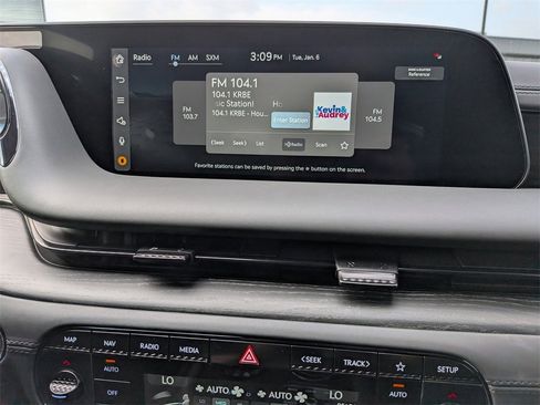 New 2026 Genesis G90 3.5T Prestige image 19