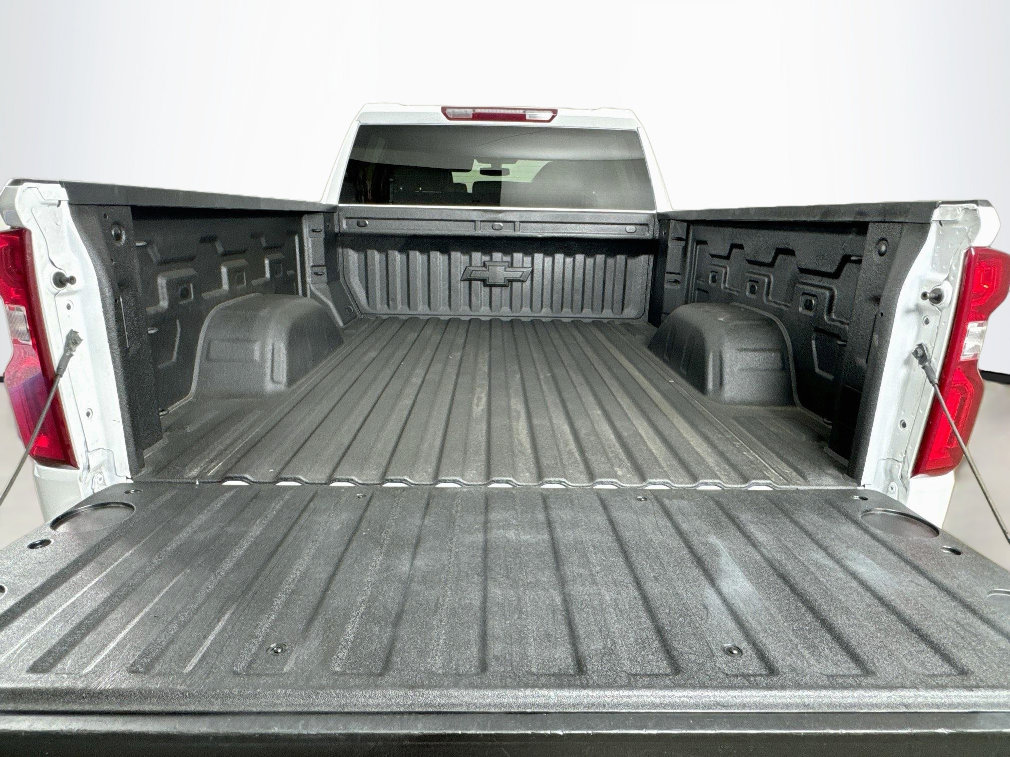 Used 2022 Chevrolet Silverado 1500 RST AWD/4WD image 23