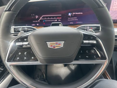 Used 2026 Cadillac Escalade Platinum Sport w/ LPO, ONYX Package AWD/4WD image 53