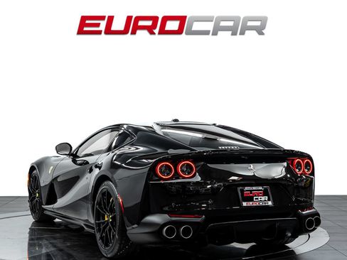 Used 2020 Ferrari 812 Superfast RWD image 3