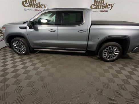 Used 2024 GMC Sierra 1500 Denali Ultimate image 5