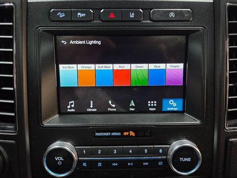 Used 2018 Ford Expedition Limited w/ Equipment Group 301A AWD/4WD image 28