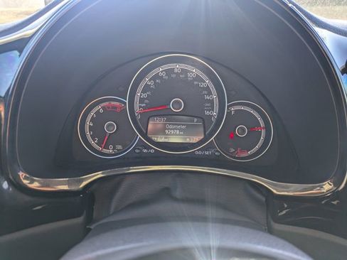 Used 2017 Volkswagen Beetle 1.8T S image 25