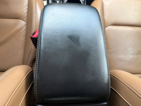 Used 2020 Jeep Wrangler Rubicon AWD/4WD image 34