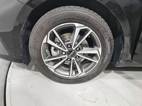 Used 2022 Kia Forte LXS image 26