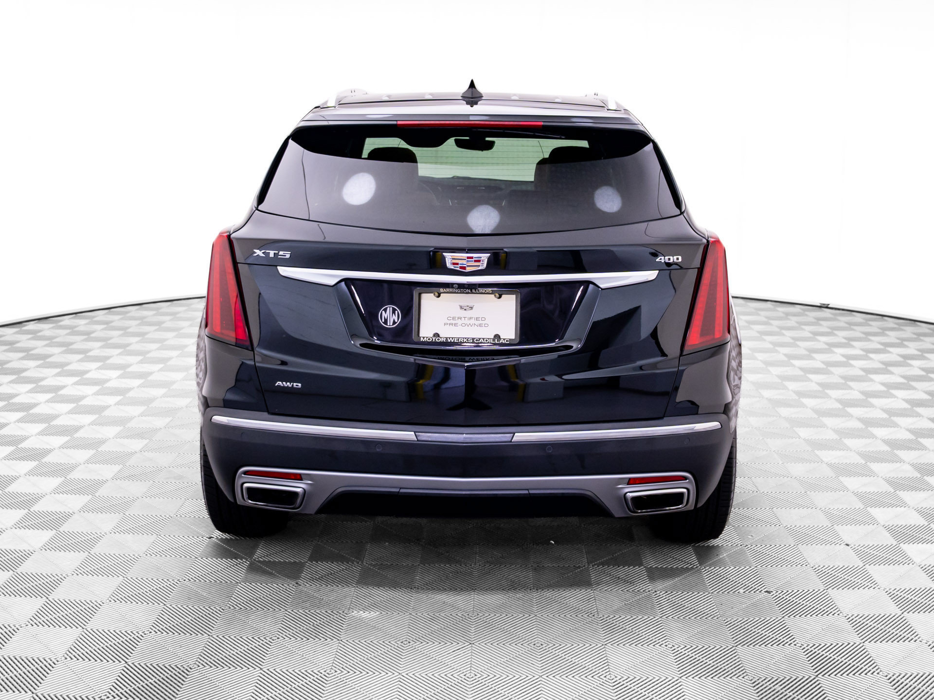 Used 2024 Cadillac XT5 Premium Luxury w/ Technology Package AWD/4WD image 5