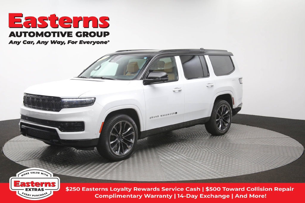 Used 2025 Jeep Grand Wagoneer Series III w/ Rear Seat Video Group 1 AWD/4WD image 62